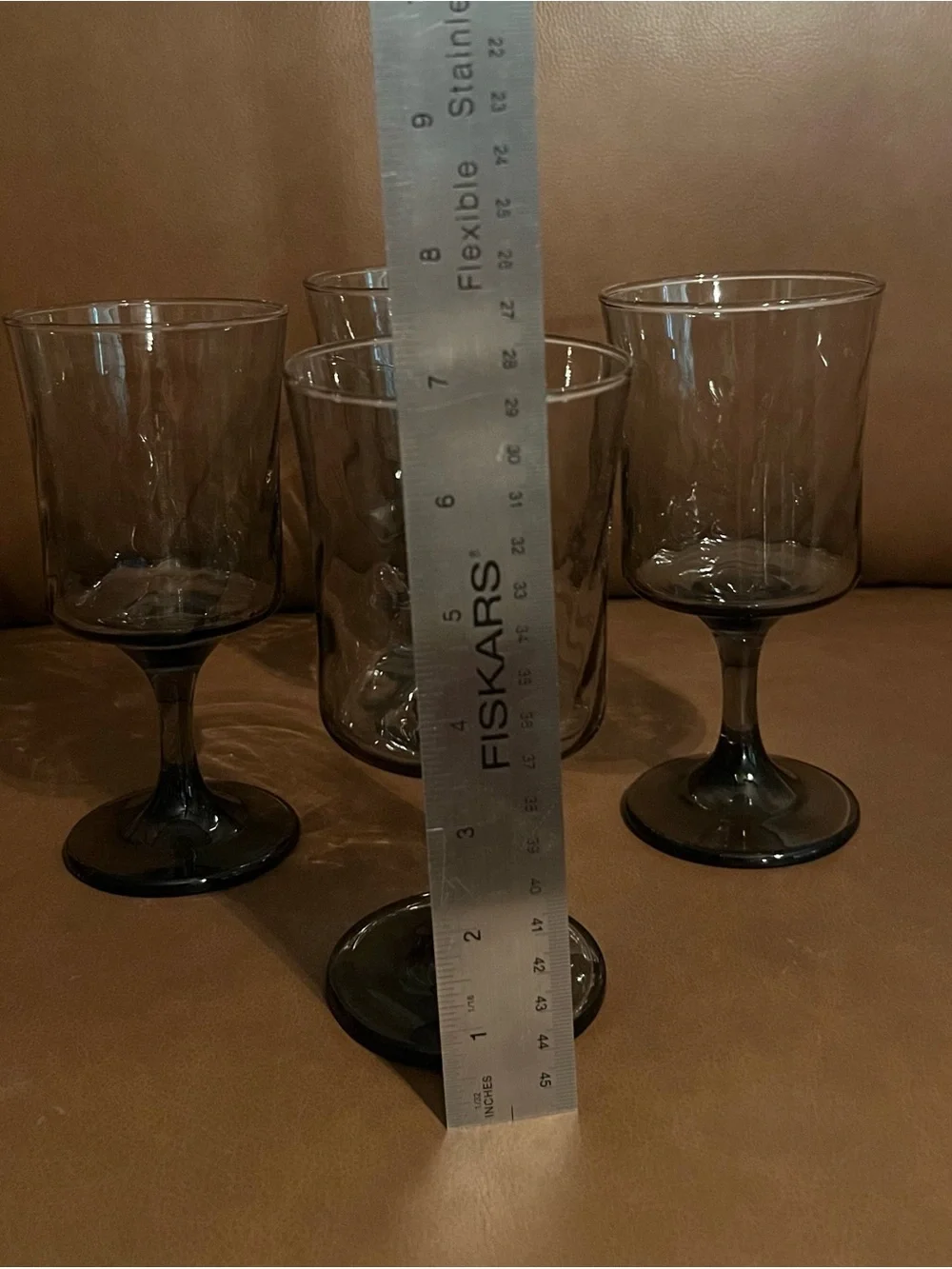 Vtg Smokey Brown Goblet Elegant Stemmed Wine Glasses - Set of 4